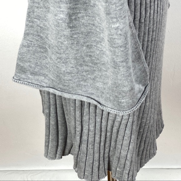 Du Jour Bell Sleeve Cardigan Sweater gray buttons - Picture 5 of 8